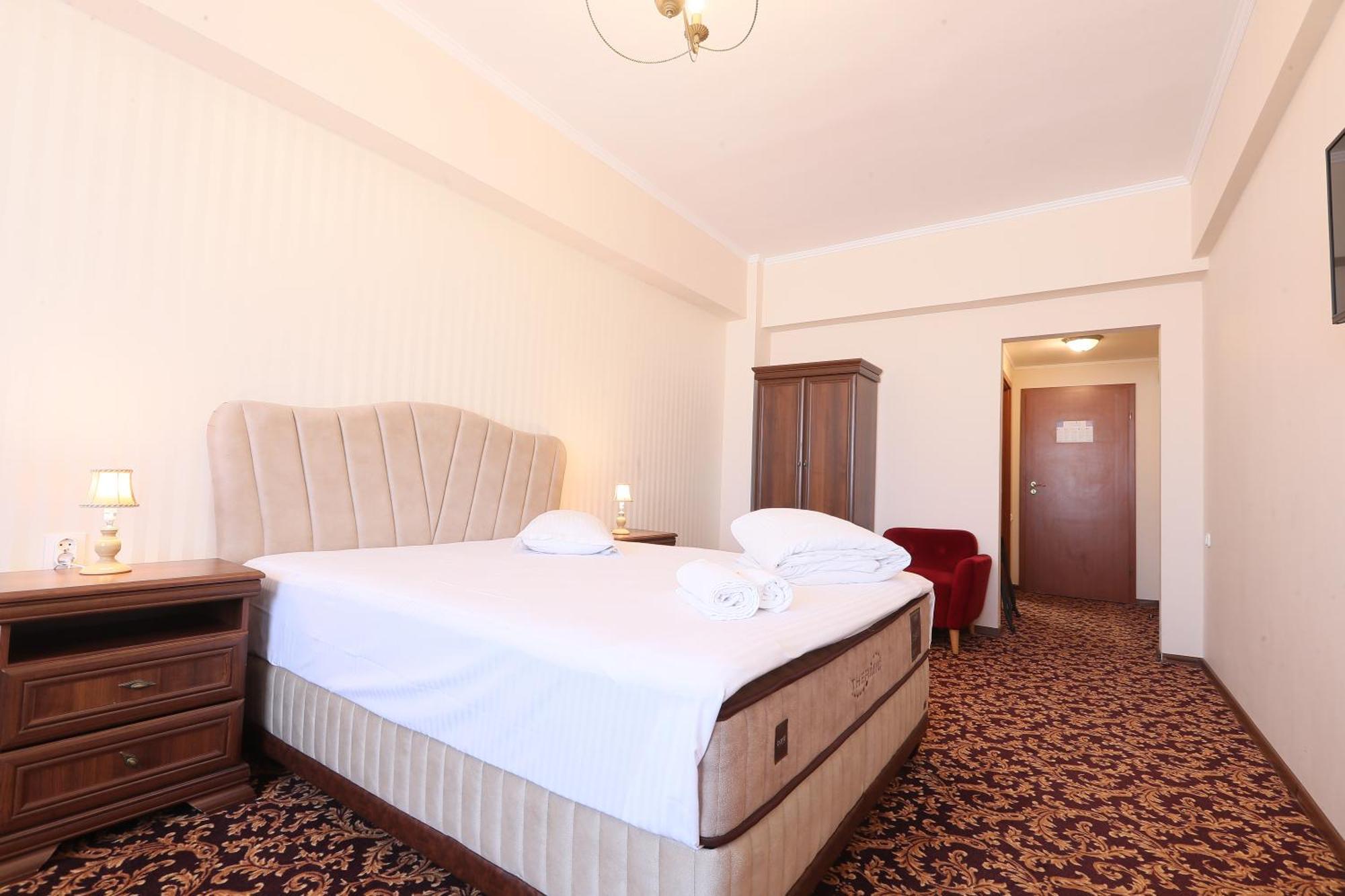 Hotel Impero Oradea Exteriér fotografie