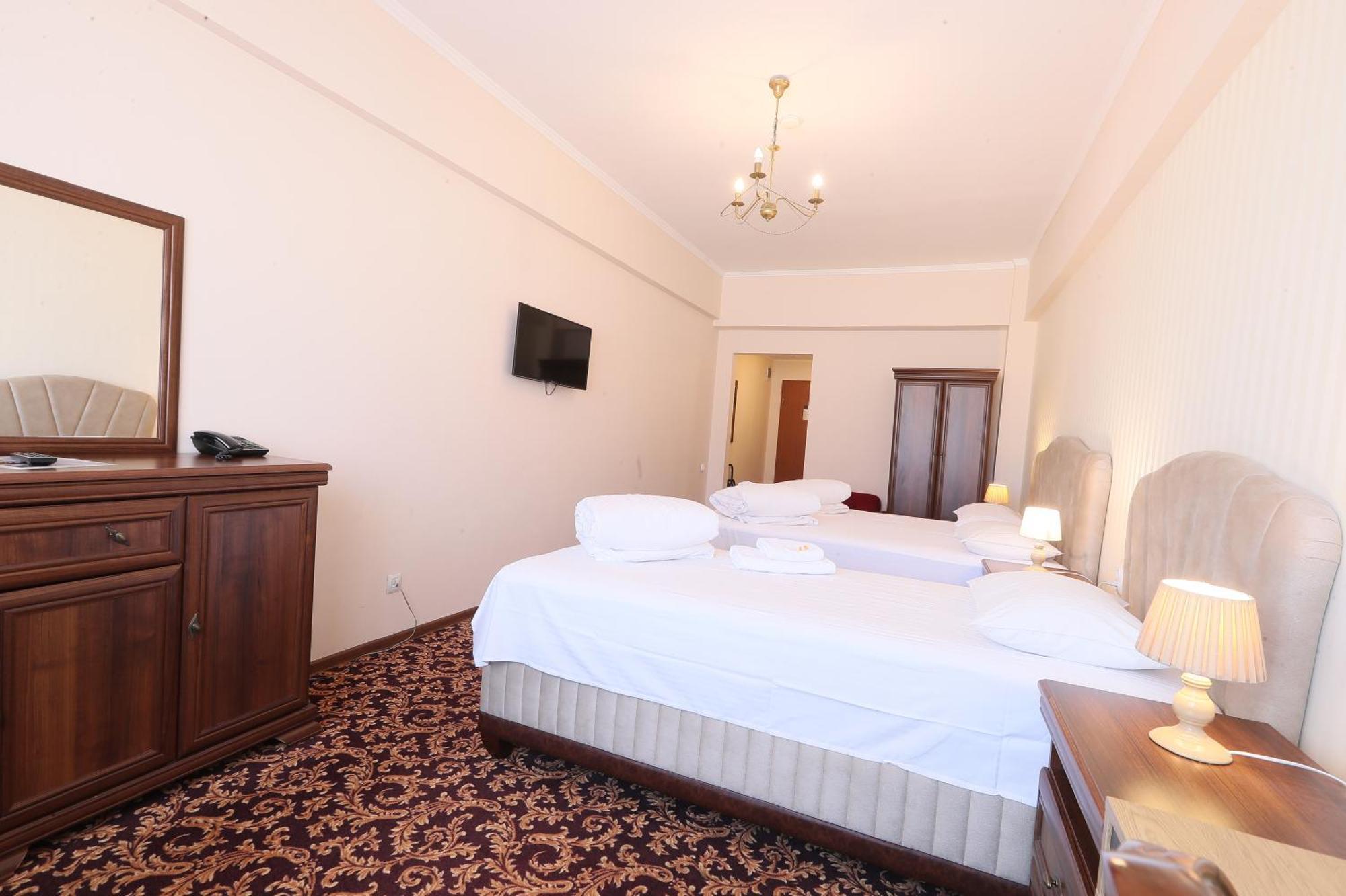 Hotel Impero Oradea Exteriér fotografie