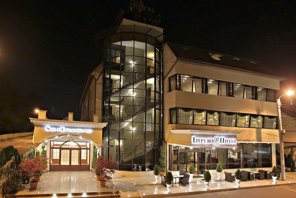 Hotel Impero Oradea Exteriér fotografie
