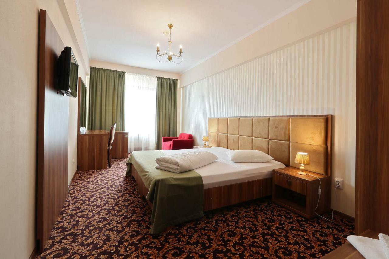 Hotel Impero Oradea Exteriér fotografie